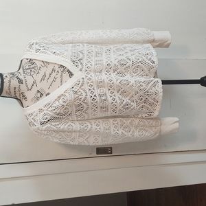 Beautiful 1.State Lacy Crochet Ivory V Neck Sweater